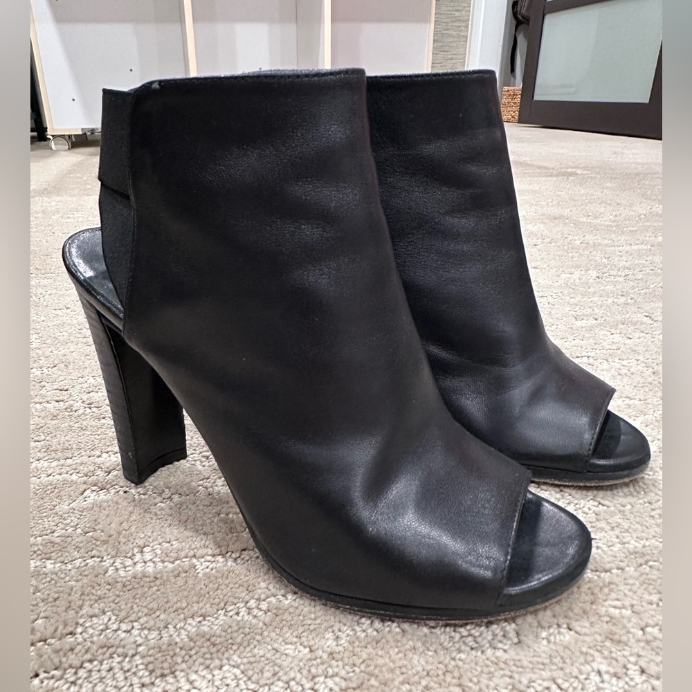 STUART WEITZMAN Size 5.5 Buttery Leather Black Women's Heeled Sandals